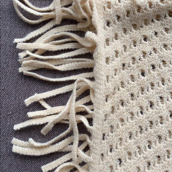 3 for $10🎁 Acrylic infinity women’s scarf - Picture 3 of 6